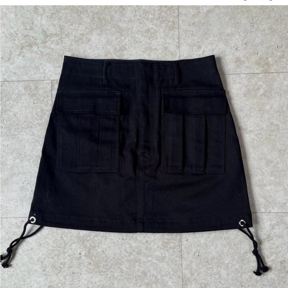 Zara Woman Cargo Mini Short Side Tie-Up Skirt, Black, Size L - Picture 3 of 11